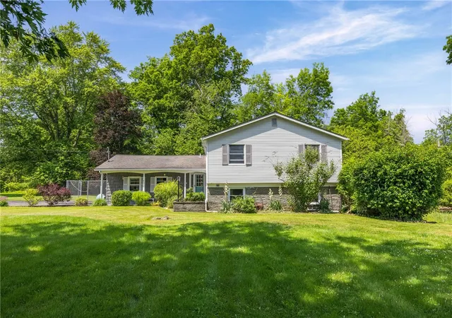 1st image of 43 Hill Rd, Parma, NY 14468 | MLS# R1696695