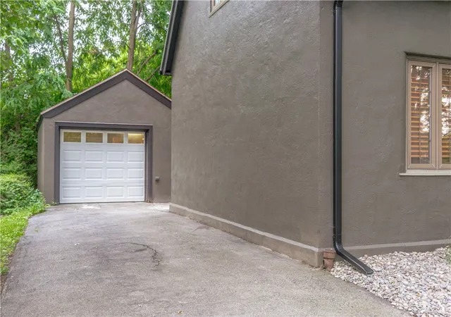 Photo 3 of Sale Pending at 238 River Hts Cir, Rochester, NY 14612 | MLS# R1697211 | Listing updated on 2026-07-24