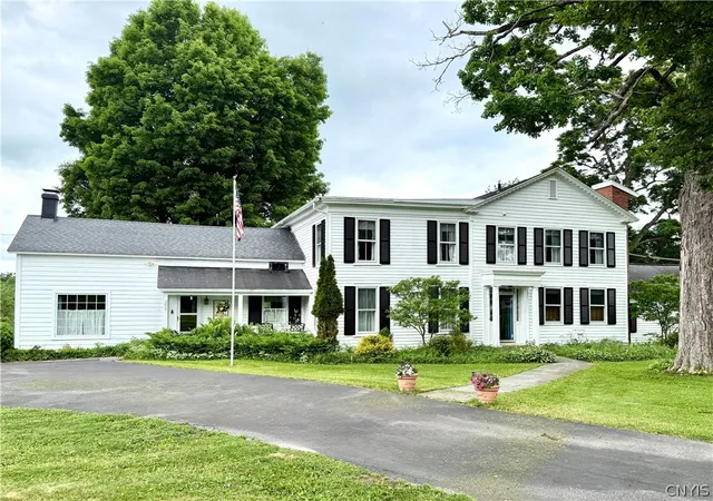 Photo 2 of Single family home for sale at 3857 East Rd, Cazenovia, NY 13035 | MLS# S1697306 | Listing updated on 2026-07-25