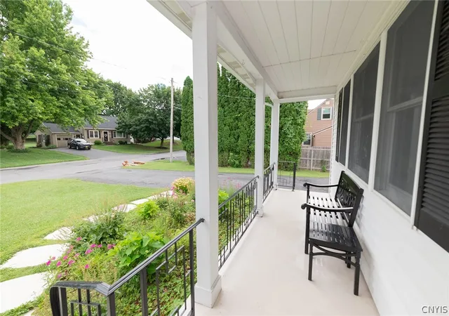 4th image of 305 Fern Rd, Syracuse, NY 13219 | MLS# S1697238