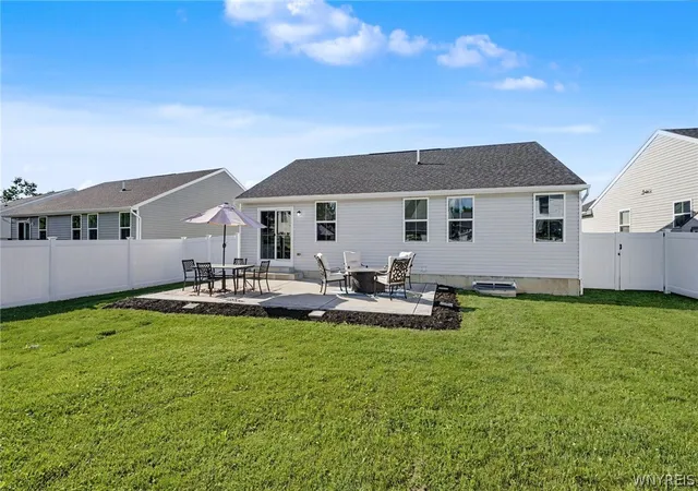 Homes for sale in Hamburg, NY | 33 Allie Ln, Hamburg, NY 14075 | MLS# B1697204