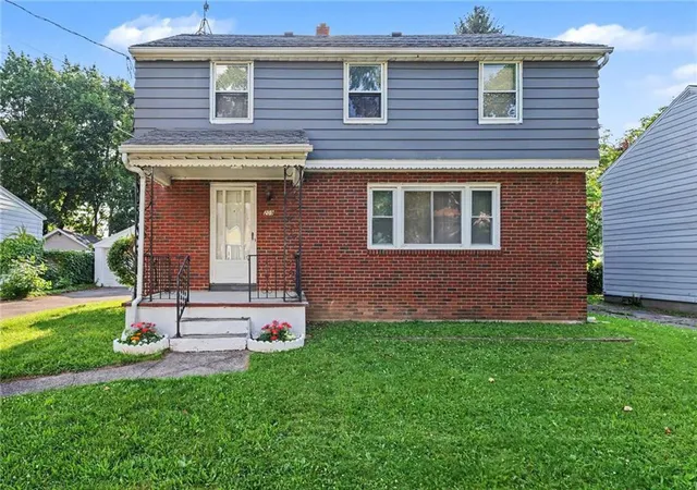 Photo 2 of Sale Pending at 209 Saint Casimir St, Rochester, NY 14621 | MLS# R1685053 | Listing updated on 2026-07-17