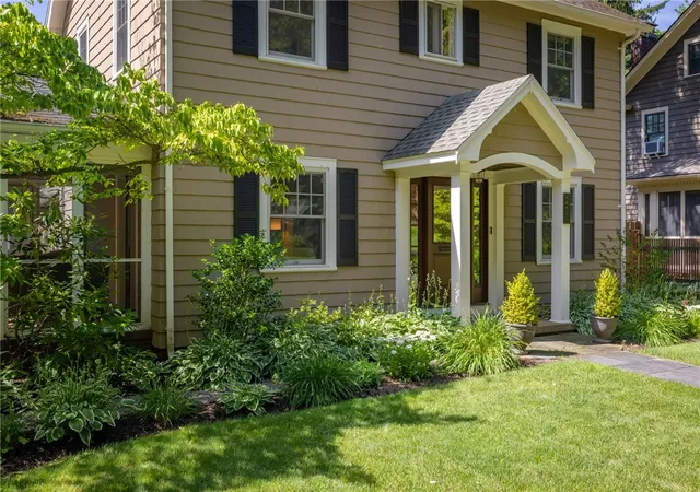 3rd image of 261 Nunda Blvd, Rochester, NY 14610 | MLS# R1696712
