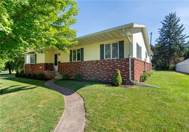 1st image of 272 Main St, Dansville, NY 14437 | MLS# R1697035