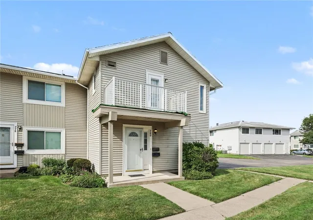 2nd image of 780 Eastbrooke Ln, Rochester, NY 14618 | MLS# R1697361