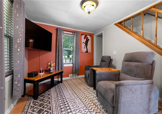 5th image of 12 Davis Pl, New Hartford, NY 13413 | MLS# S1695153