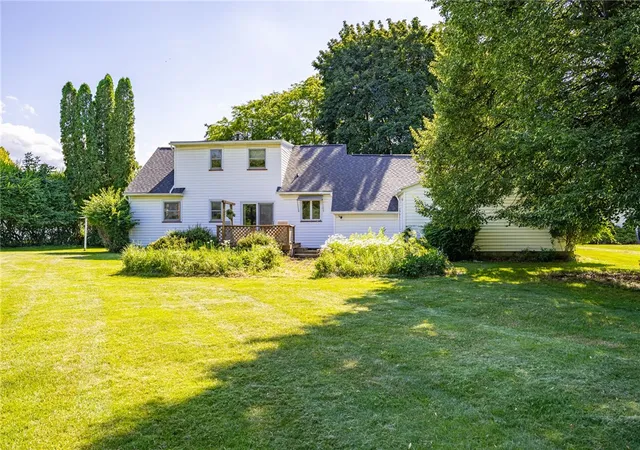 4th image of 1068 High Vista E, Webster, NY 14580 | MLS# R1697009