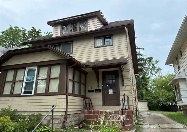 2nd image of 471 Brooks Ave Ave, Rochester, NY 14619 | MLS# R1697260