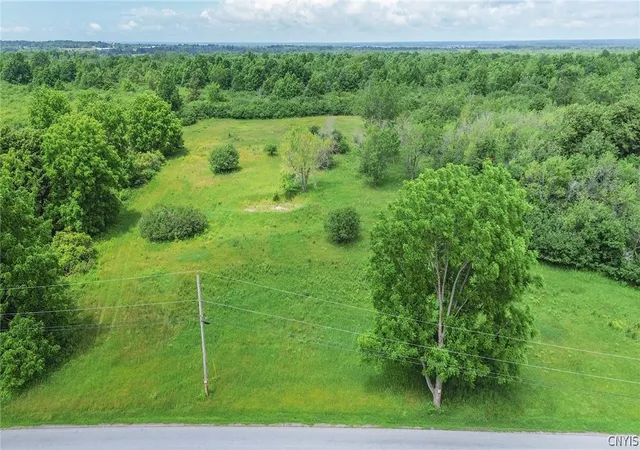 Homes for sale in Brownville, NY | 15400 Middle Rd, Brownville, NY 13634 | MLS# S1697305