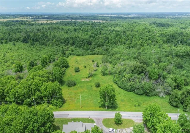 Homes for sale in Brownville, NY | 15400 Middle Rd, Brownville, NY 13634 | MLS# S1697305