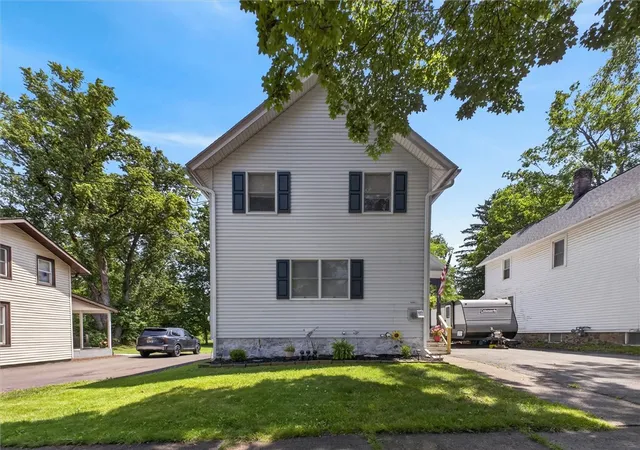 2nd image of 128 Stafford St, Palmyra, NY 14522 | MLS# R1696990