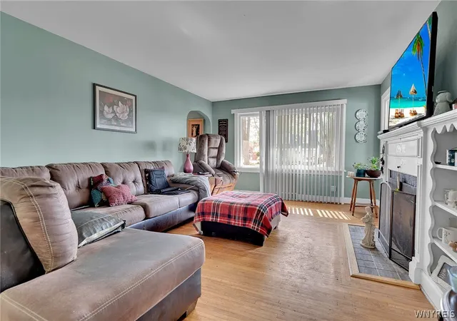 Photo 3 of Sale Pending at 95 Victory Ave, Hamburg, NY 14075 | MLS# B1697263 | Listing updated on 2026-07-20