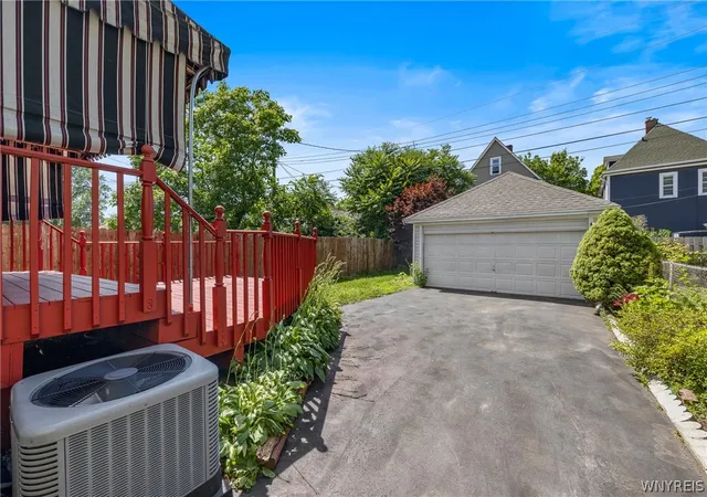 5th image of 40 Magnolia Ave, Buffalo, NY 14220 | MLS# B1697389