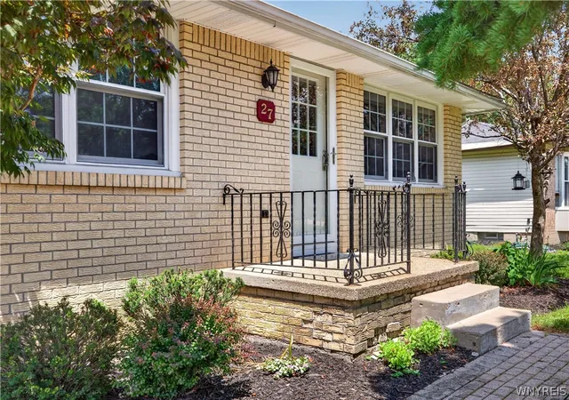 Photo 3 of Sale Pending at 27 Cheryl Rd, Buffalo, NY 14224 | MLS# B1697097 | Listing updated on 2026-08-03