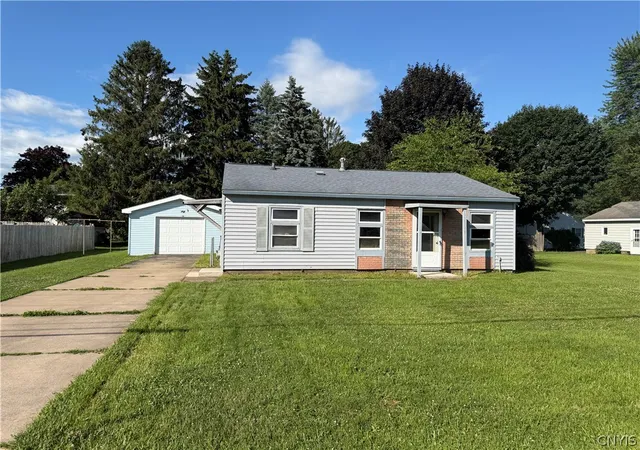 Photo 2 of Sale Pending at 35 Bakeman St, Fulton, NY 13069 | MLS# S1697432 | Listing updated on 2026-07-29
