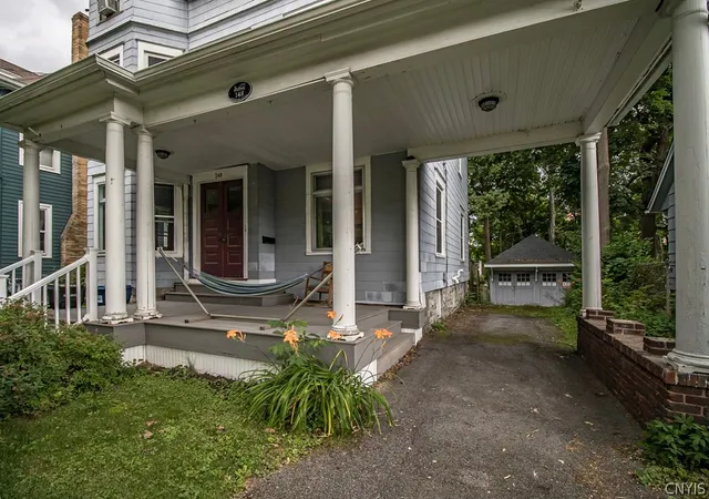 3rd image of 148 Clairmonte Ave, Syracuse, NY 13207 | MLS# S1696497