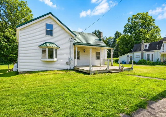 2nd image of 952 County Hwy 16, New Lisbon, NY 13315 | MLS# R1696232