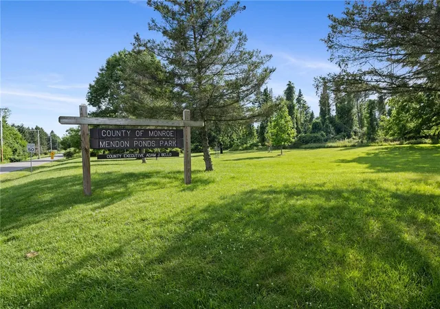 42nd image of 2 Parkview Manor Cir, Honeoye Falls, NY 14472 | MLS# R1695248
