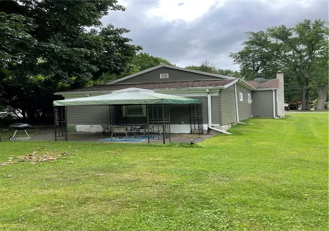 Photo 2 of Sale Pending at 141 Caroline St, Albion, NY 14411 | MLS# R1696848 | Listing updated on 2026-07-12