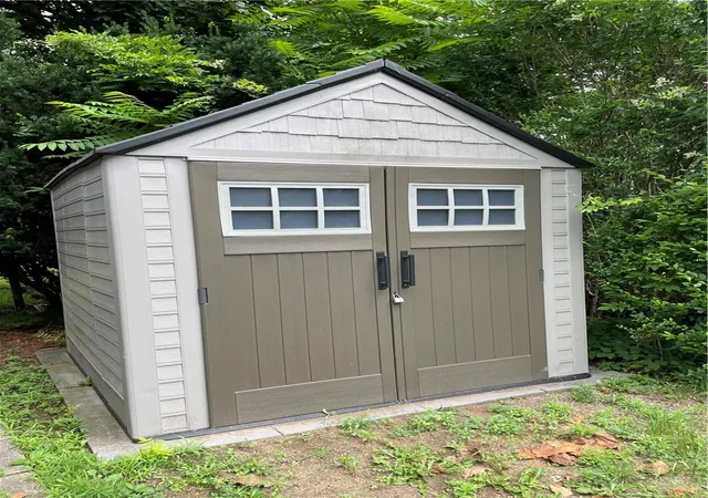 Photo 4 of Sale Pending at 141 Caroline St, Albion, NY 14411 | MLS# R1696848 | Listing updated on 2026-07-12
