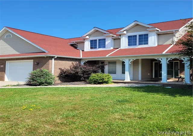 1st image of 104 Markley Dr, Getzville, NY 14068 | MLS# B1697245