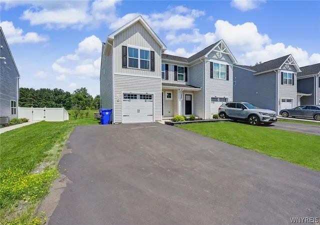 Homes for sale in West Seneca, NY | 164 South Dr, West Seneca, NY 14218 | MLS# B1697450