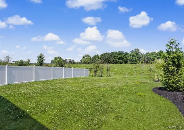 Homes for sale in West Seneca, NY | 164 South Dr, West Seneca, NY 14218 | MLS# B1697450