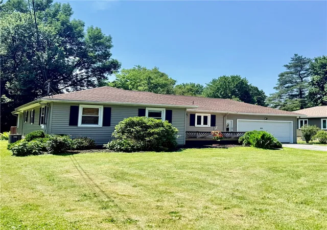 1st image of 523 Westside Dr, Chili, NY 14624 | MLS# R1694479