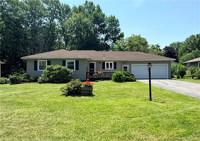 2nd image of 523 Westside Dr, Chili, NY 14624 | MLS# R1694479