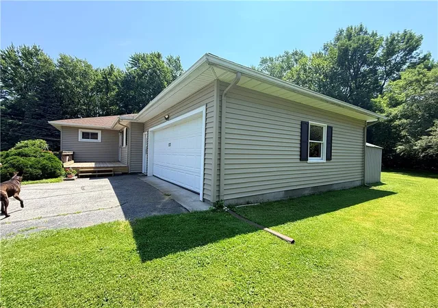 4th image of 523 Westside Dr, Chili, NY 14624 | MLS# R1694479