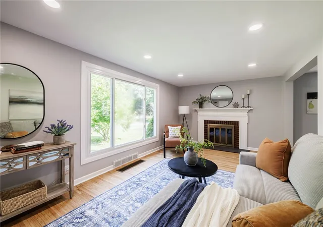 Homes for sale in Rochester, NY | 240 Yarmouth Rd, Rochester, NY 14610 | MLS# R1697464