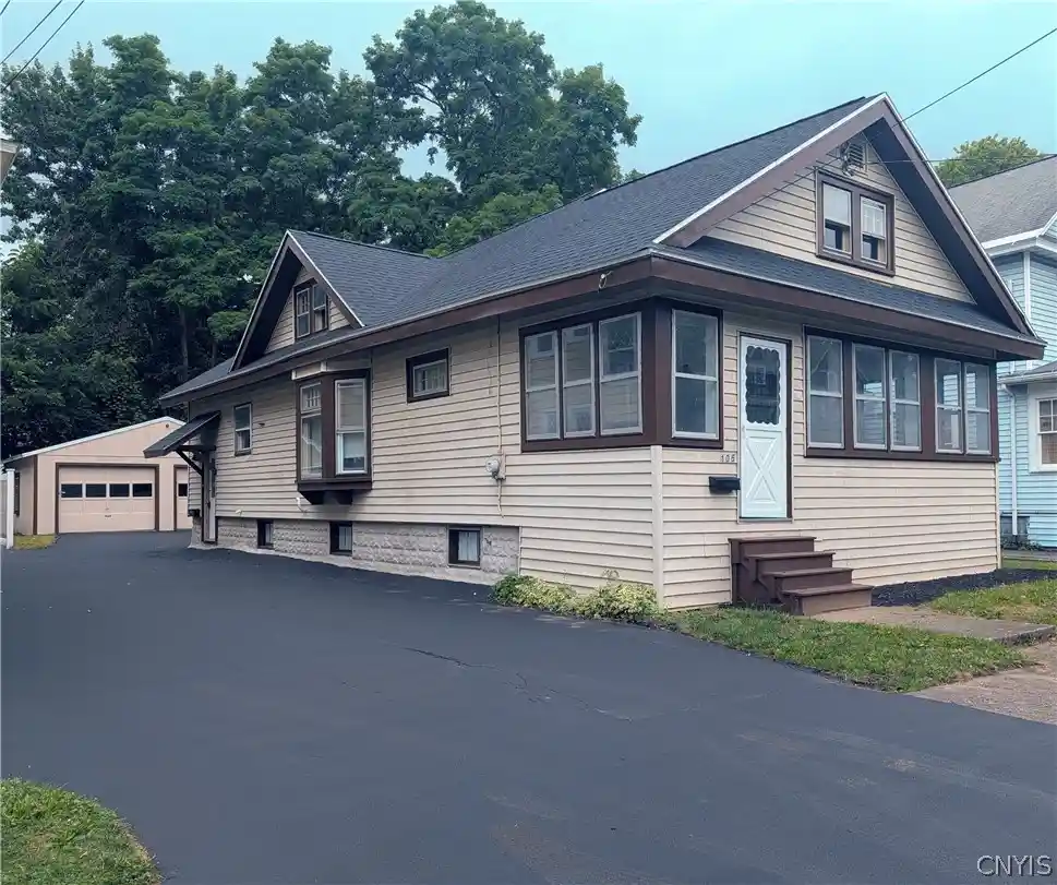 Photo 1 of Sale Pending at 105 Peck Ave, Syracuse, NY 13206 | MLS# S1696448 | Listing updated on 2026-10-28