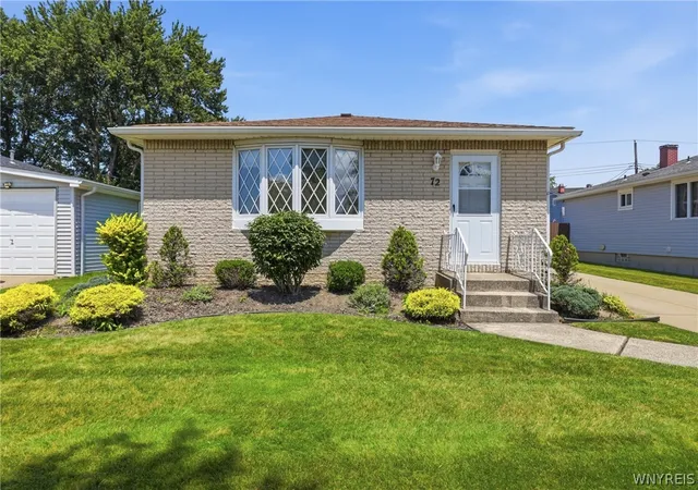 1st image of 72 E Cherbourg Dr, Buffalo, NY 14227 | MLS# B1697182
