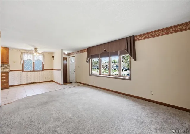 4th image of 72 E Cherbourg Dr, Buffalo, NY 14227 | MLS# B1697182