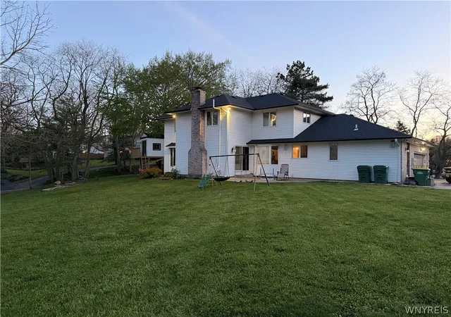 21st image of 2 Gothic Ledge, Lockport, NY 14094 | MLS# B1697159