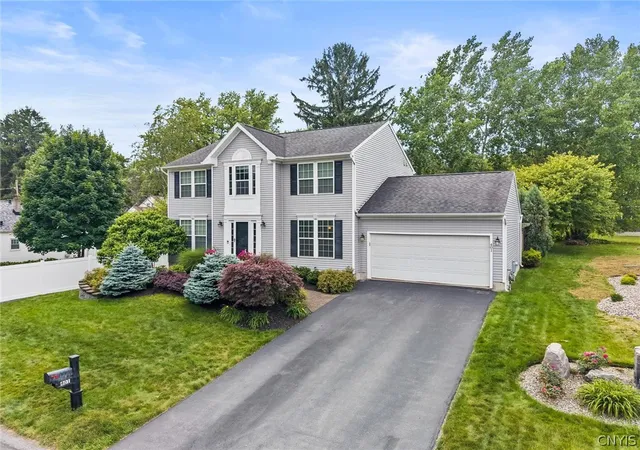 Homes for sale in Manlius, NY | 401 Homewood Dr, Manlius, NY 13066 | MLS# S1694965