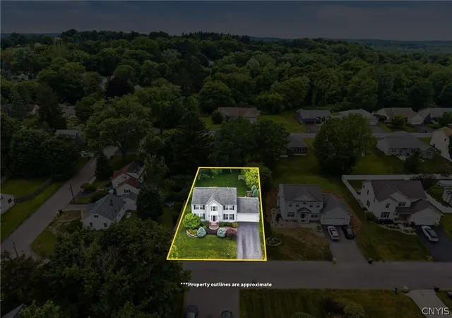 Homes for sale in Manlius, NY | 401 Homewood Dr, Manlius, NY 13066 | MLS# S1694965