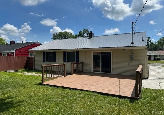 19th image of 1676 Fillner Ave, North Tonawanda, NY 14120 | MLS# B1697201
