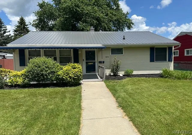 1st image of 1676 Fillner Ave, North Tonawanda, NY 14120 | MLS# B1697201