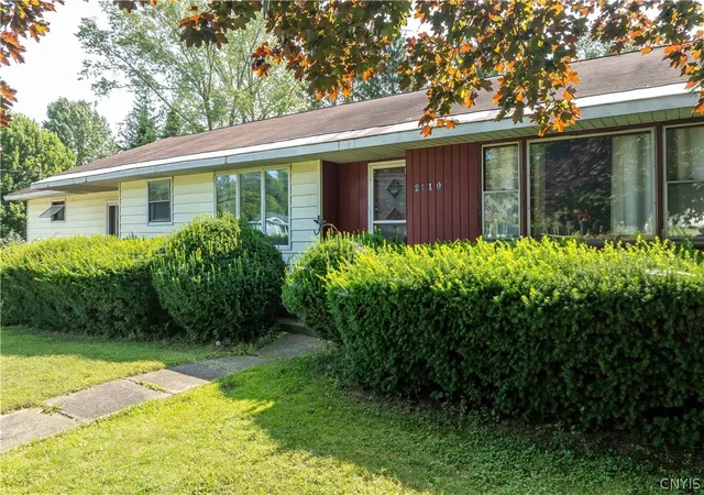 Photo 3 of Sale Pending at 2110 County Route 176, Fulton, NY 13069 | MLS# S1697473 | Listing updated on 2026-08-02