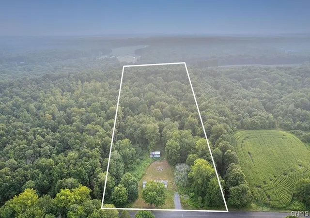 Homes for sale in Granby, NY | 105 Hanley Rd, Granby, NY 13074 | MLS# S1695693