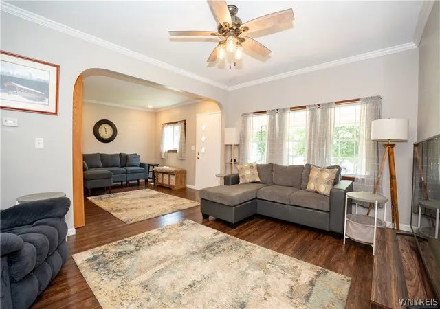 Homes for sale in West Seneca, NY | 400 Collins Ave, West Seneca, NY 14224 | MLS# B1697515