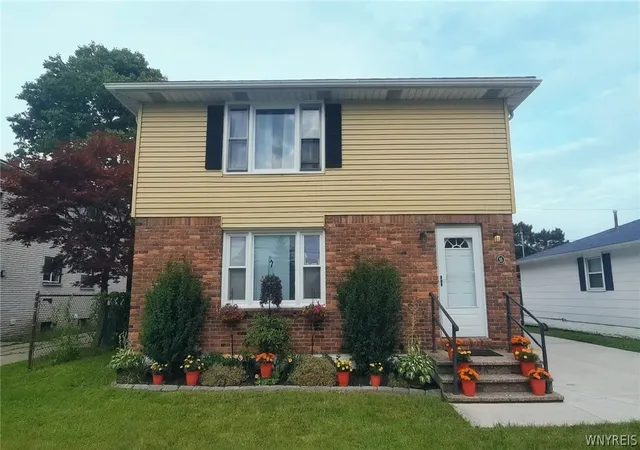Photo 1 of Sale Pending at 55 S Ogden St, Buffalo, NY 14210 | MLS# B1697479 | Listing updated on 2026-07-28