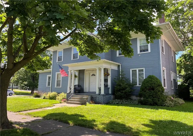 Homes for sale in Lockport City, NY | 283 High St, Lockport City, NY 14094 | MLS# B1696203
