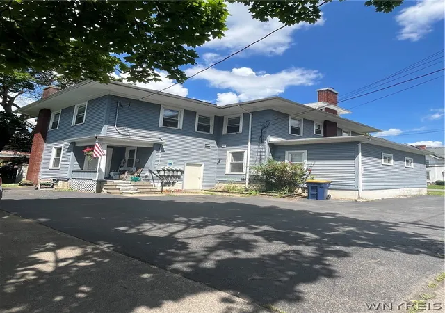 Listing Photo 4 - Condo for sale in building located at 283 High St, Lockport, NY 14094