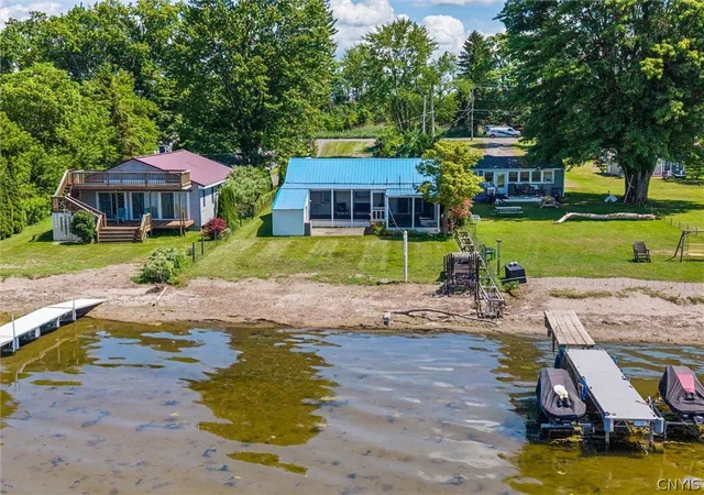 Photo 2 of Sale Pending at 2071 State Route 31, Chittenango, NY 13037 | MLS# S1696984 | Listing updated on 2026-07-16