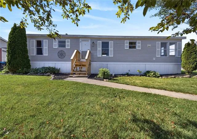 1st image of 117 Montana Ln, Clifton Springs, NY 14432 | MLS# R1697164