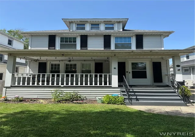 Homes for sale in Tonawanda, NY | 73 Victoria Blvd, Tonawanda, NY 14217 | MLS# B1697520