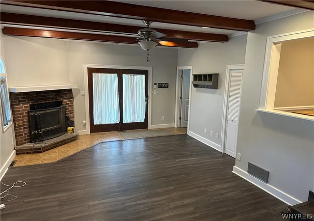 Homes for sale in Tonawanda, NY | 73 Victoria Blvd, Tonawanda, NY 14217 | MLS# B1697520