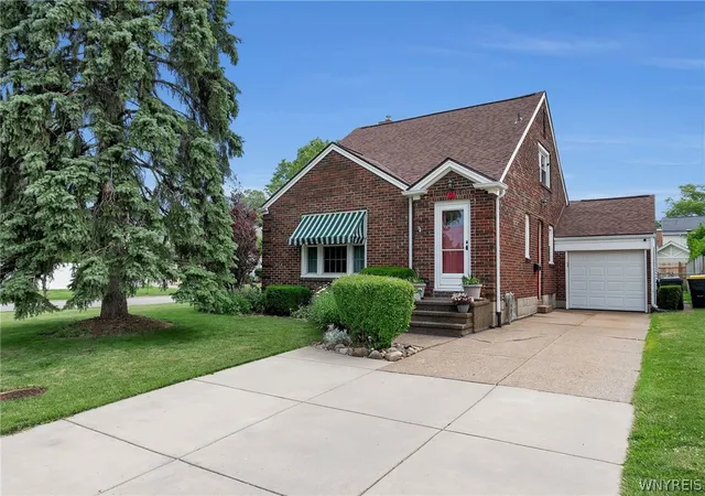 Photo 2 of Sale Pending at 75 Fairbanks Ave, Buffalo, NY 14223 | MLS# B1697564 | Listing updated on 2026-07-27